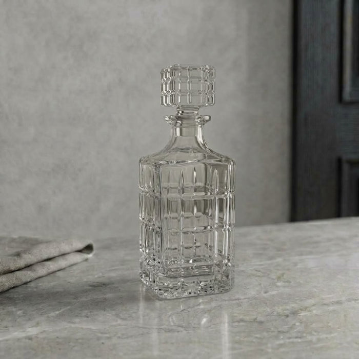 Le Damier, carafe carrée à taille quadrillée - Cave & Comptoir